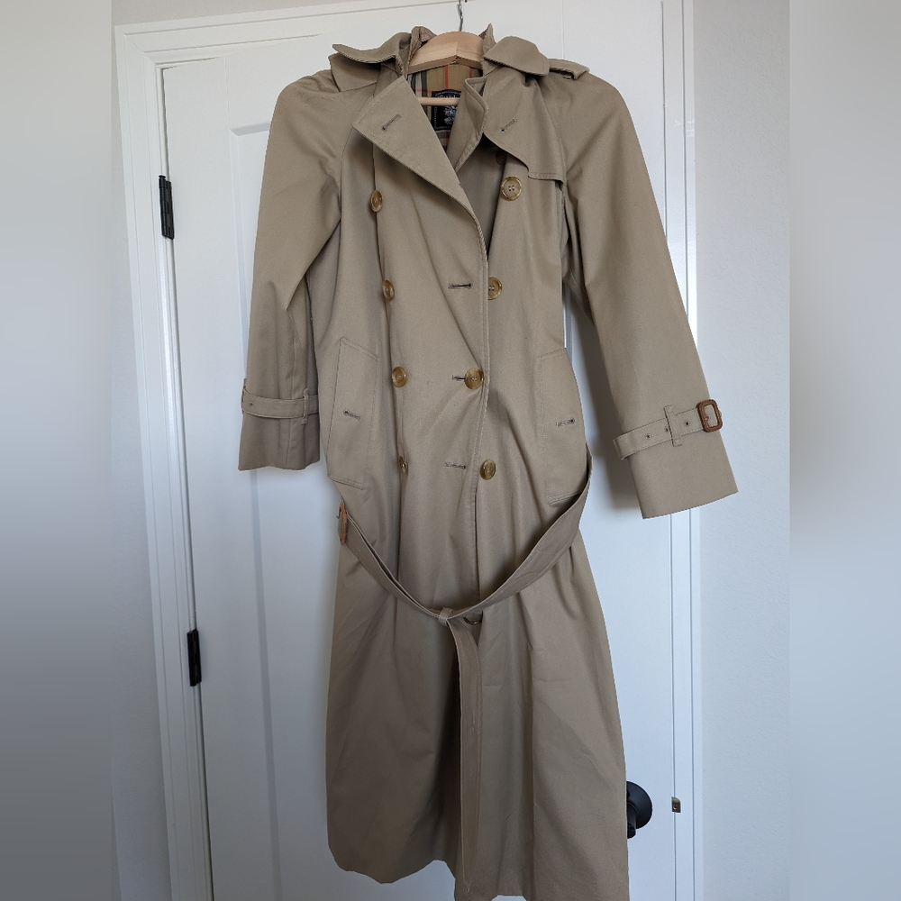 Vintage Burberrys Trench Coat with Zip Out Lining